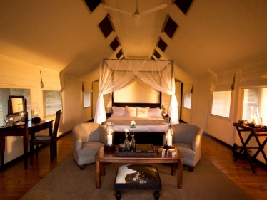 luxury tented camp 